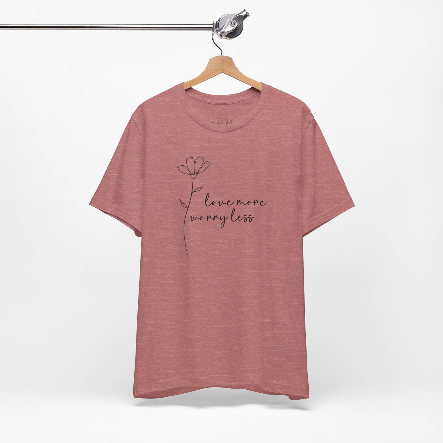 Minimalist Floral T-Shirt for Everyday Inspiration